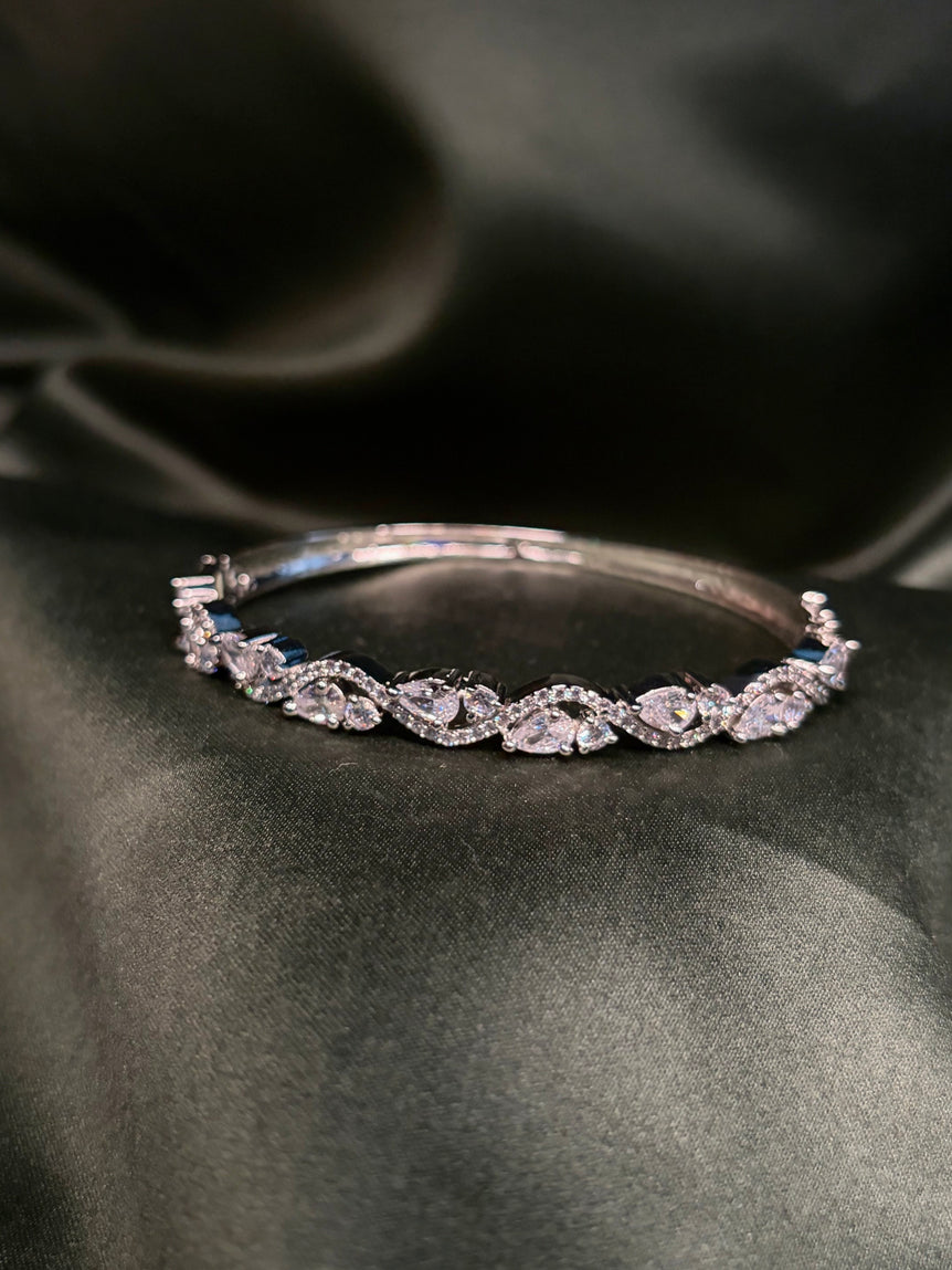 Bracelet & Bangle BR002