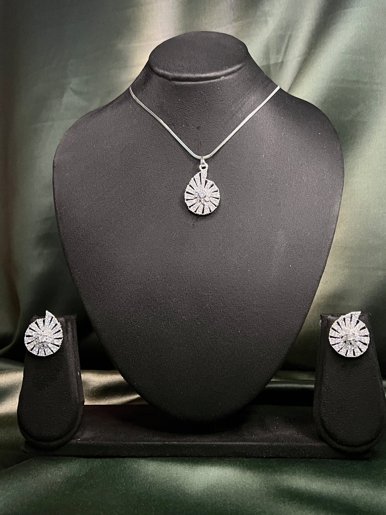 Pendant With Chain And Earring Set P0024