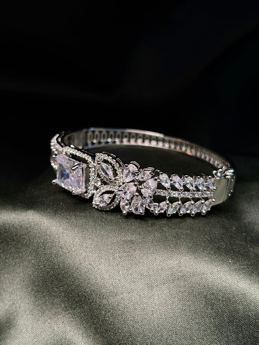 Bracelet & Bangle BR001