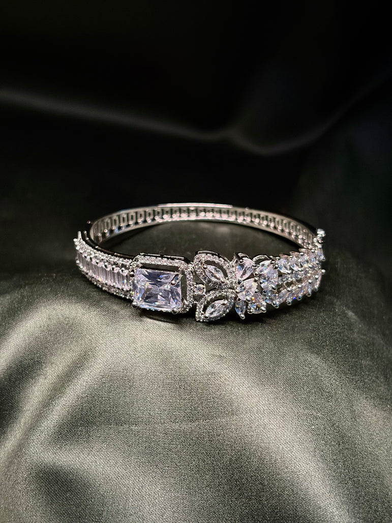 Bracelet & Bangle BR001