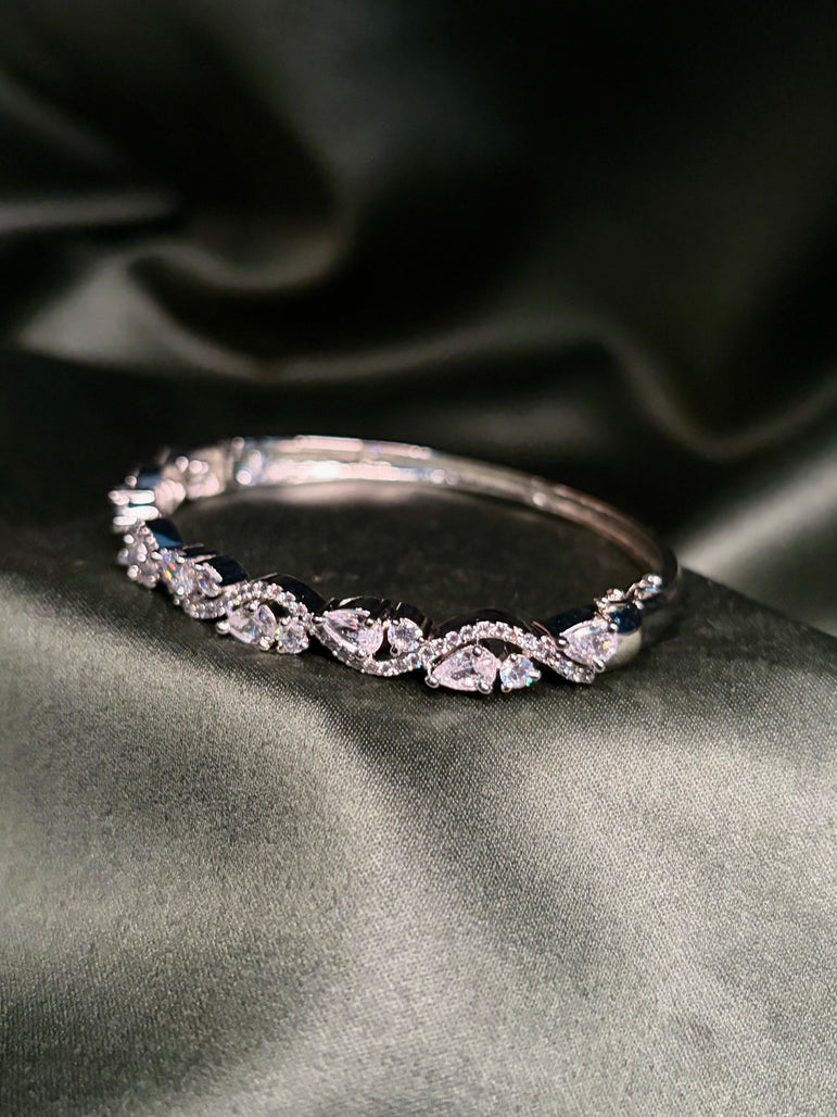 Bracelet & Bangle BR002