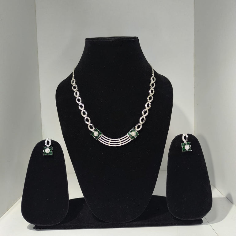 Necklace 001 Green