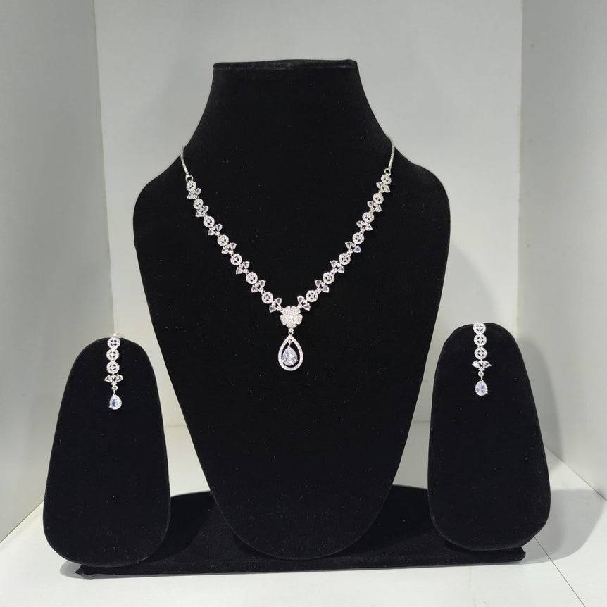 Necklace 008 White