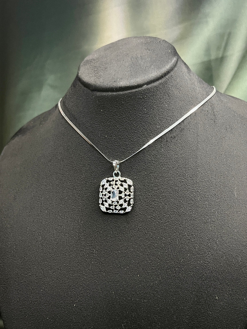 Pendant With Chain And Earring Set P0020