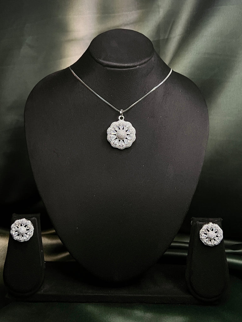 Pendant With Chain And Earring Set P0026
