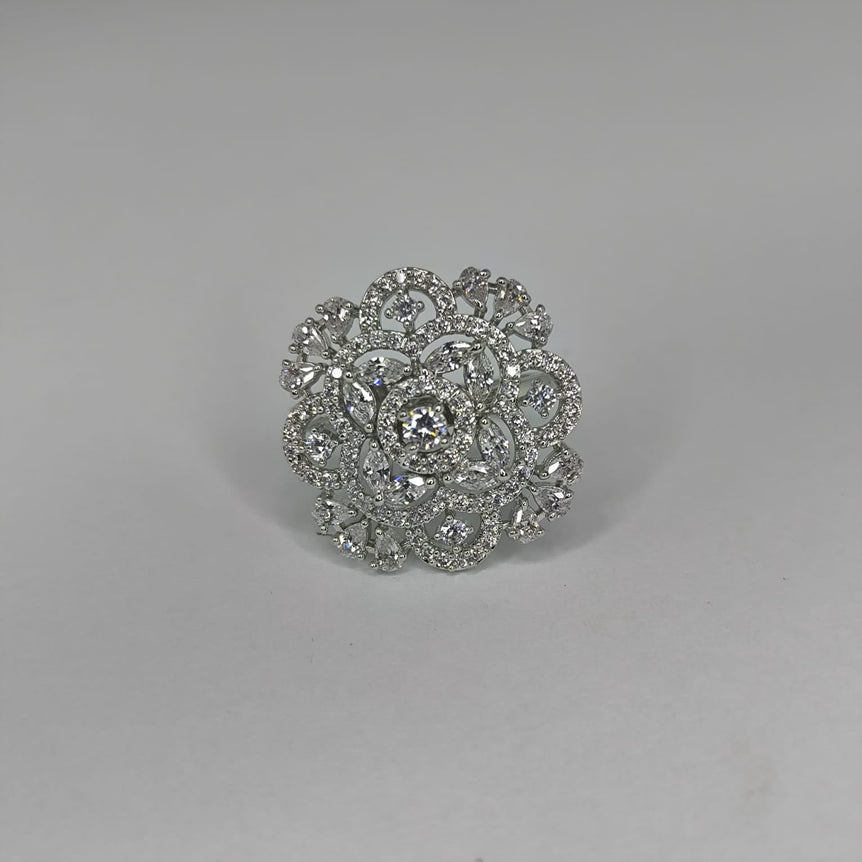 Ring 004 White