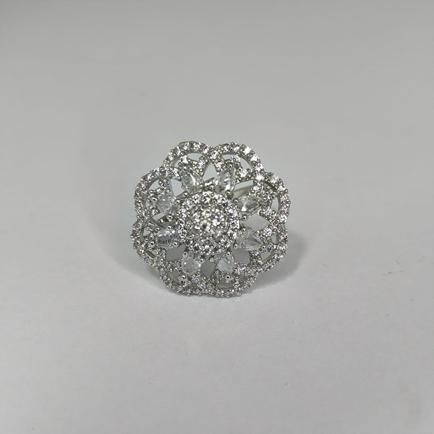 Ring 009 White